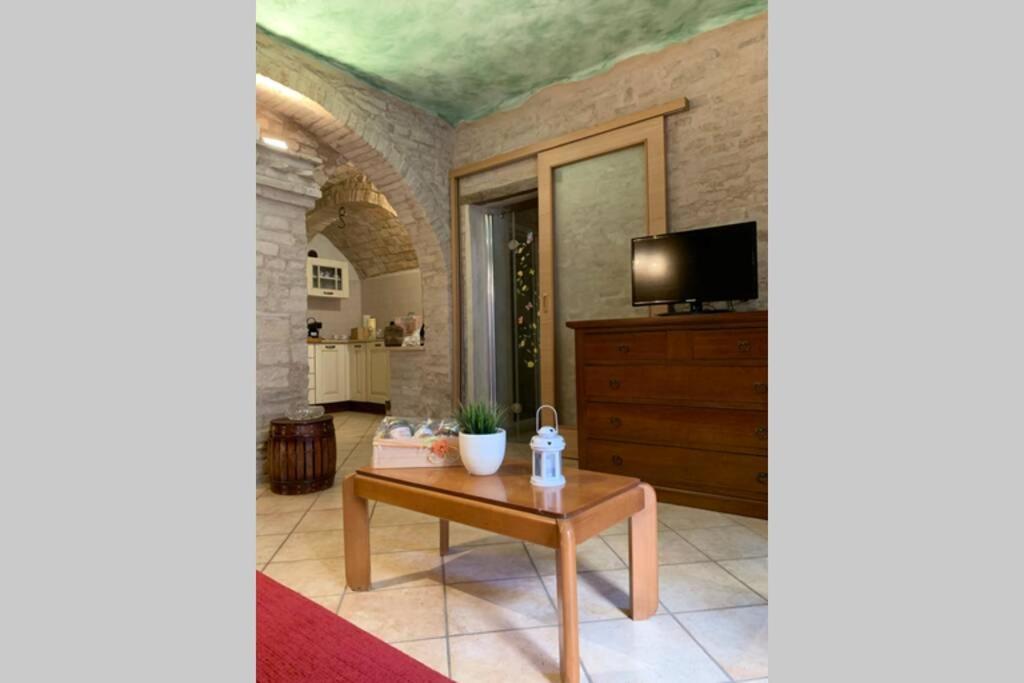 La Grotta - Casa Con Grotta Sotterranea Lejlighed Monterubbiano Eksteriør billede